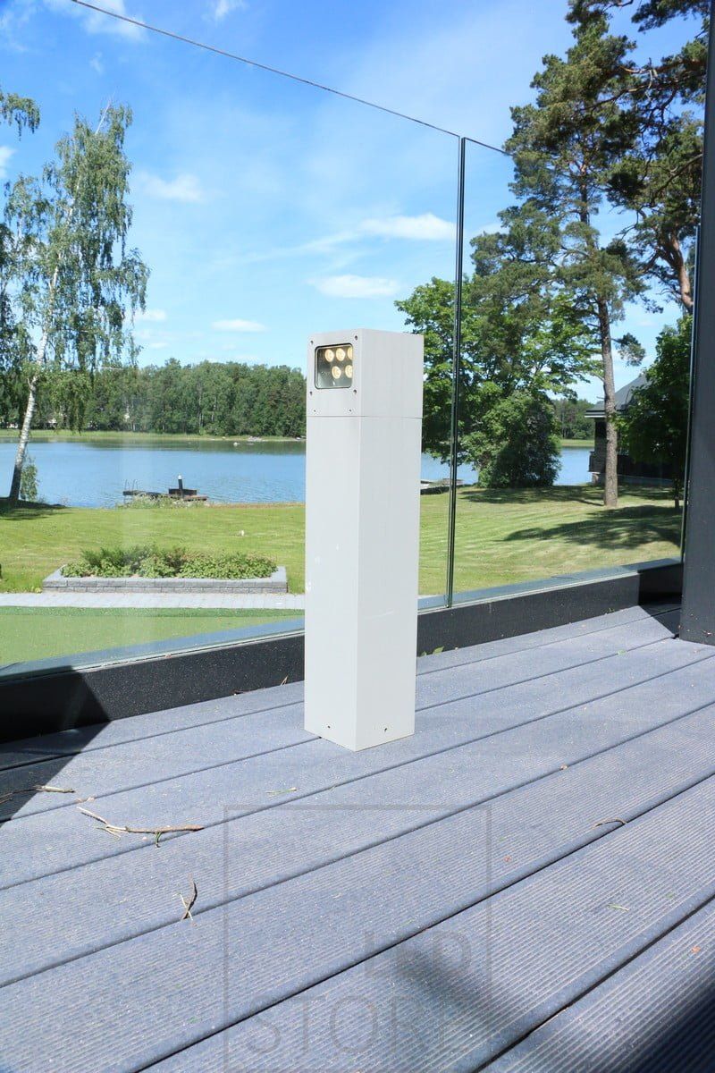 Terassille asennettu CUBIC LED PILARI. Ledit sopivat Suomen säihin täydellisesti, koska led pitää kylmästä (kylmässä palaa kirkkaammin ja kestää pidempään). Ledstore.fi